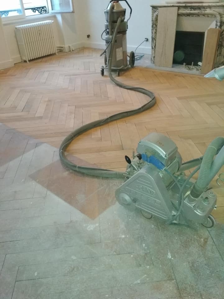 NANCY Place d’alliance, Restauration parquet XVIII&deg; si&egrave;cle. G&eacute;rardmer