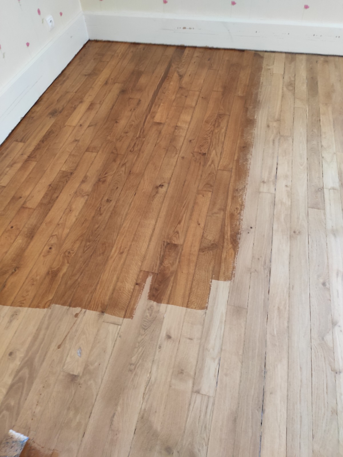 Restauration r&eacute;sidence Art Nouveau 1905 NANCY (moquette coll&eacute;e sur 10mm de ragr&eacute;age, pon&ccedil;age, vitrification 3 couches). Lun&eacute;ville